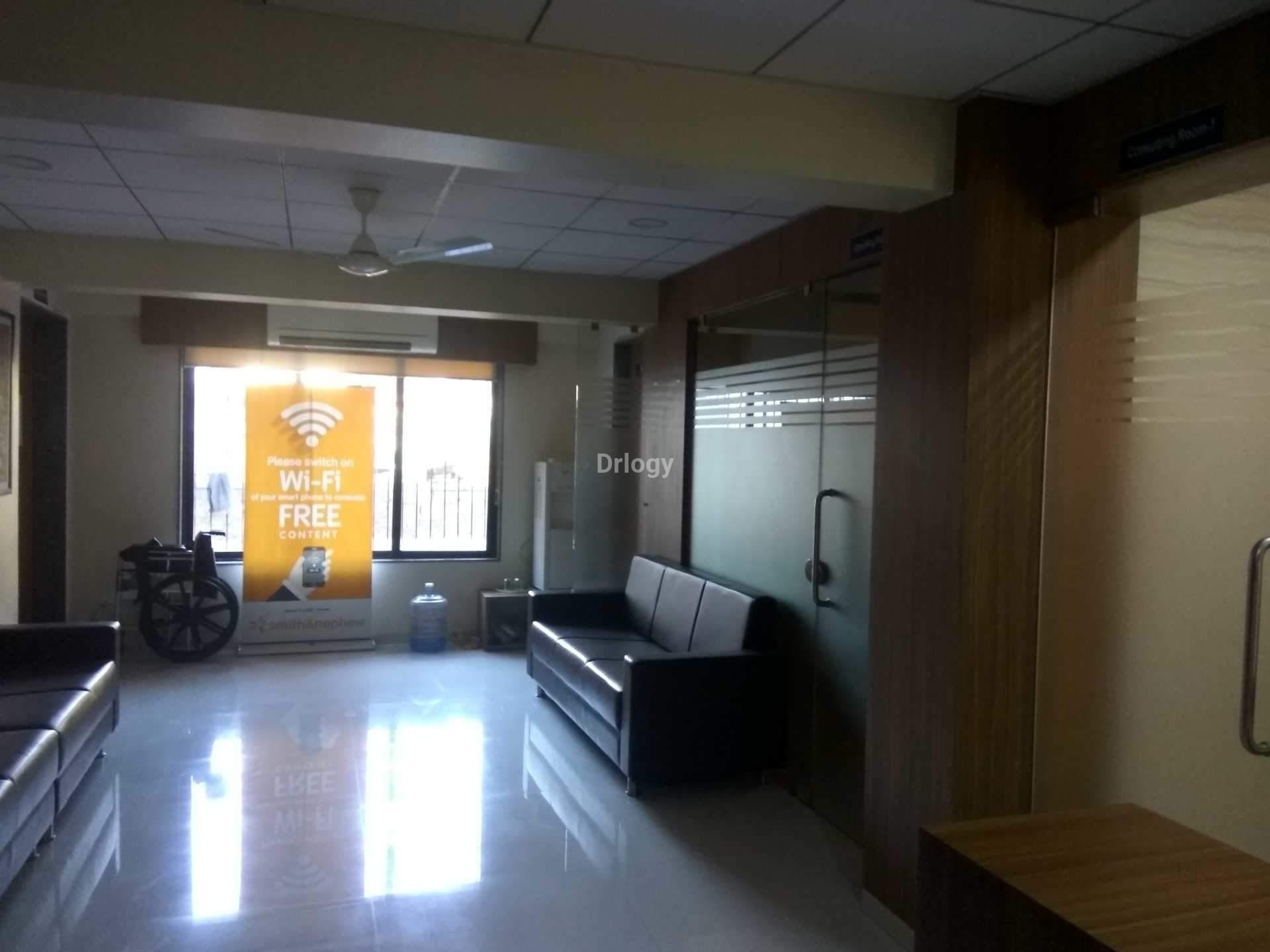 Dr Harshad Joshis Advanced Orthopedics Clinic Images/Photos, Majura Gate, Surat