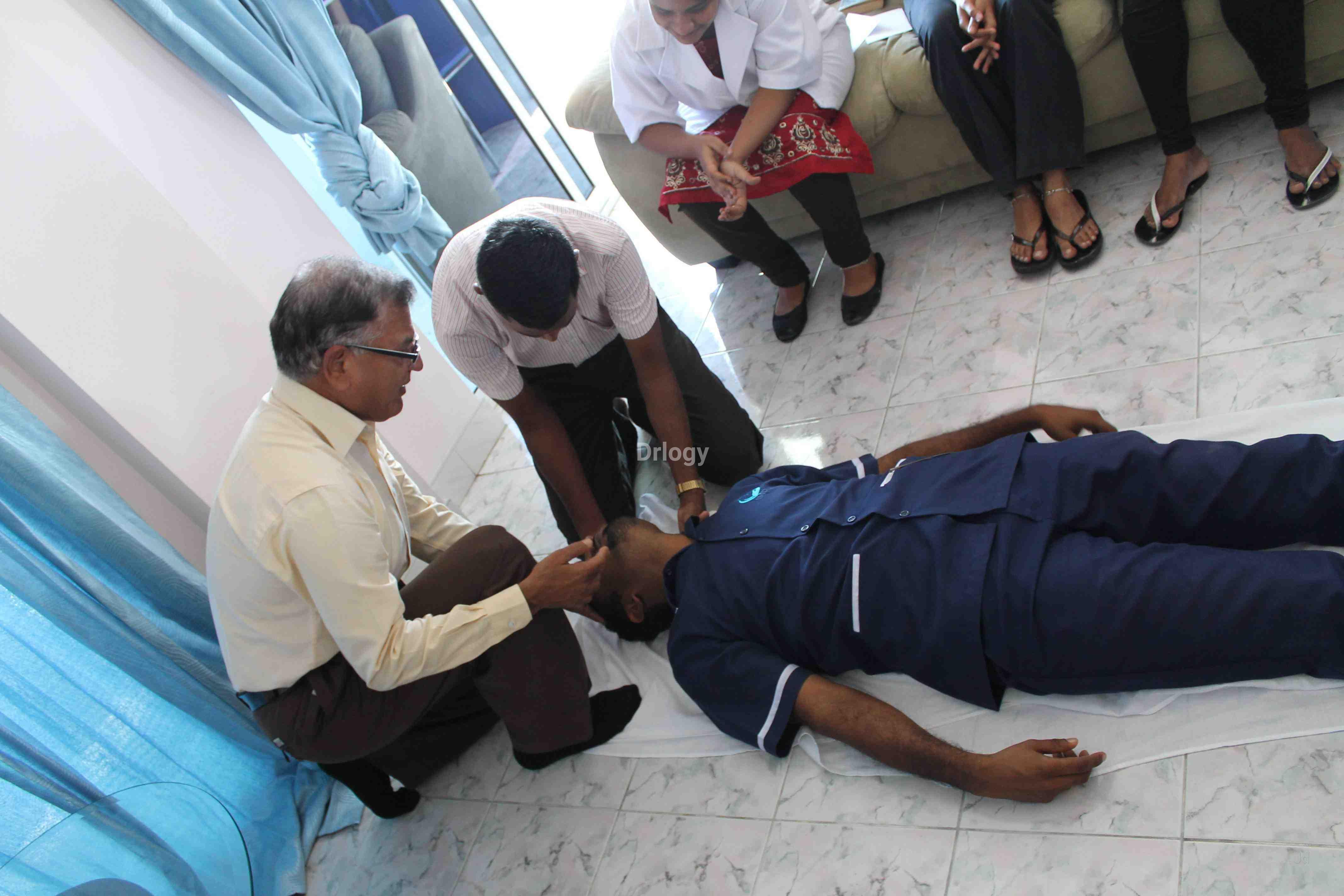 Dr. Ashvin Shah Clinic Images/Photos, Manjalpur, Vadodara