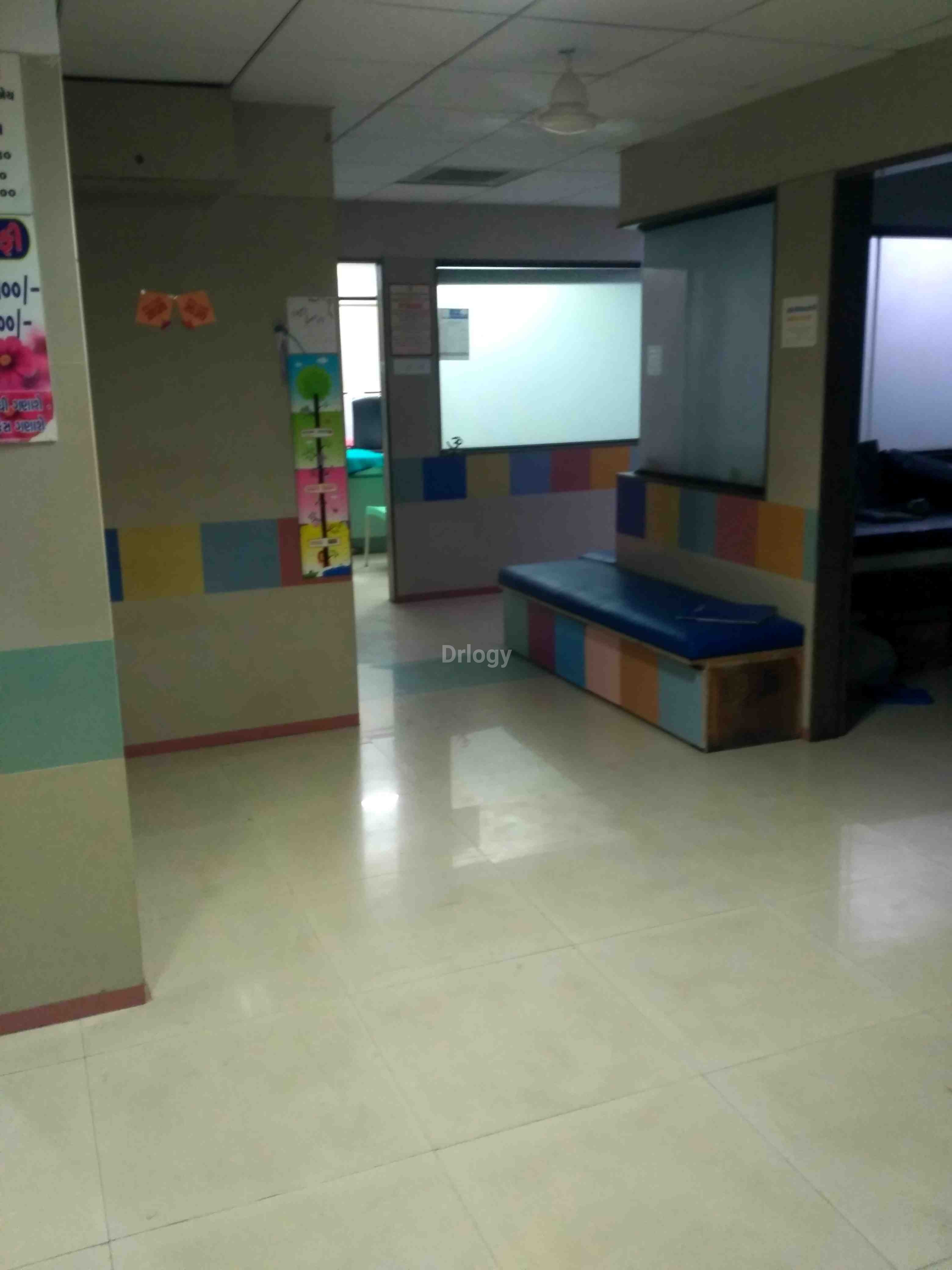 Vivek Children Hospital Images/Photos, Adajan, Surat