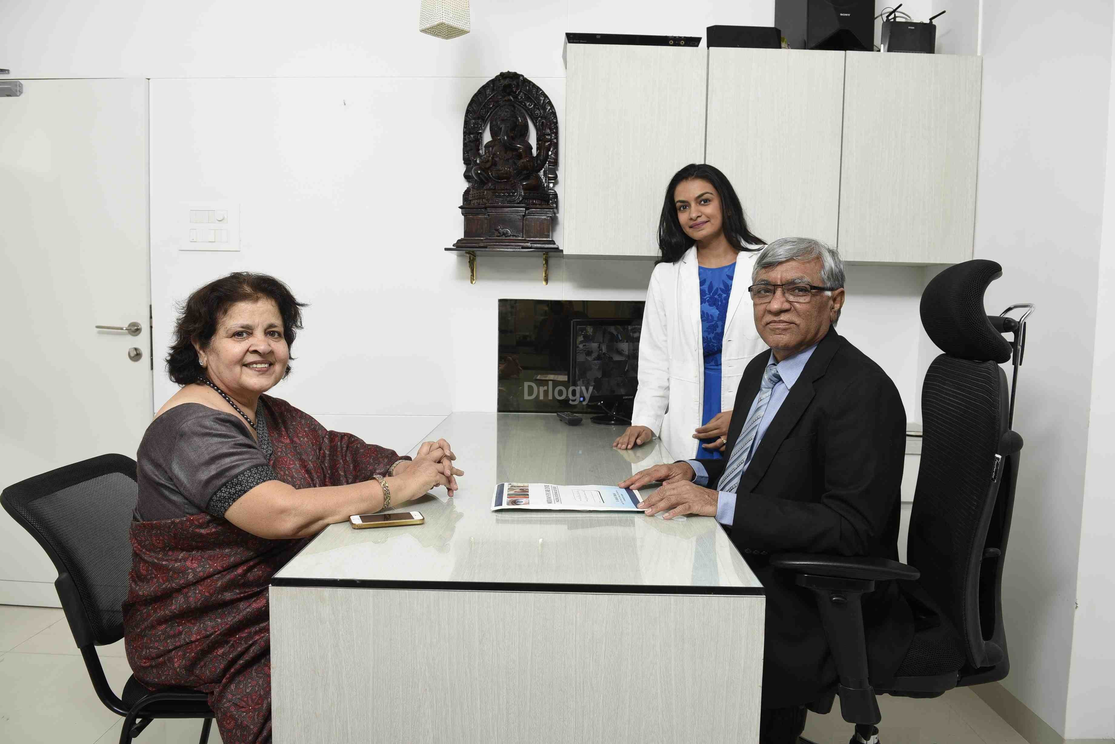 Moolani'S Eye Care Centre Images/Photos, Camp, Pune