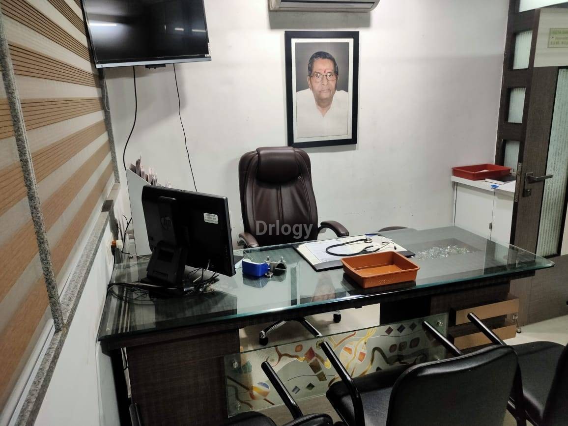 Niramay Ayurvedic Hospital Images/Photos, Nanpura, Surat