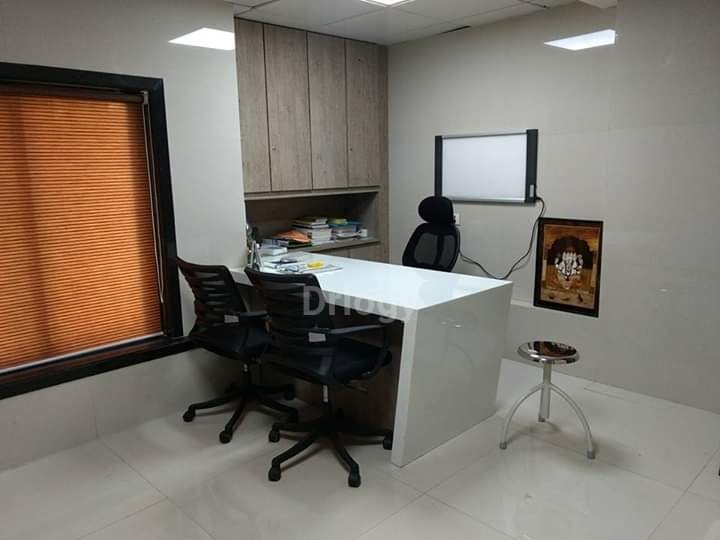 Vedant Orthopaedic Hospital Images/Photos, Majuragate, Surat
