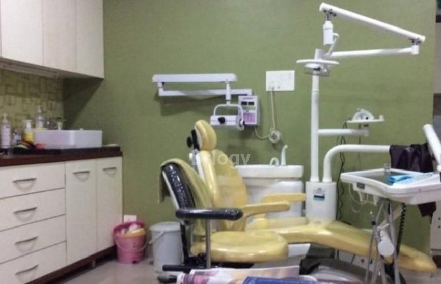 Dental Care Centre Images/Photos, Bangla Bazar, Lucknow