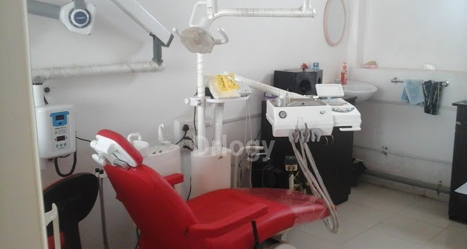 Gujarat Dental Clinic Images/Photos, Pethapur Road, Gandhinagar