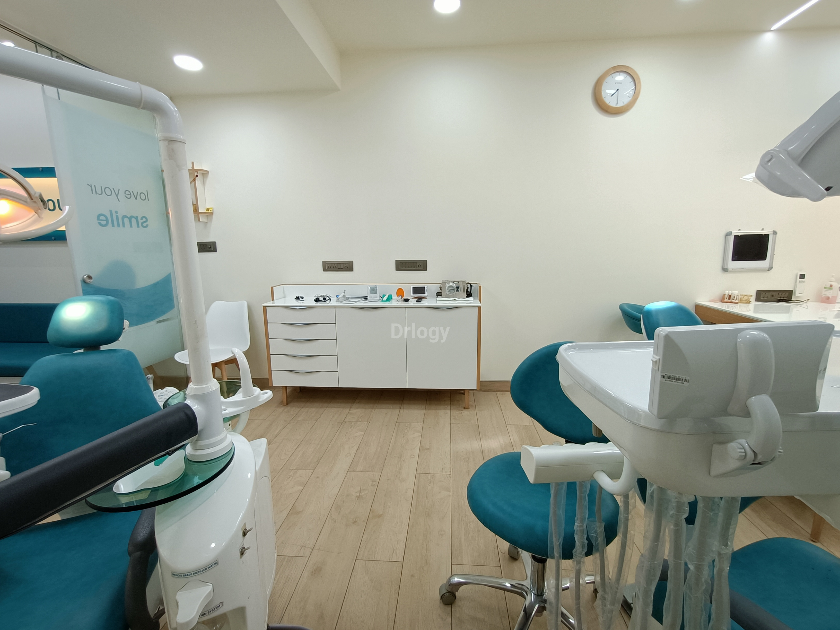 IDent- Dental Clinic Images/Photos, Prahlad Nagar, Ahmedabad