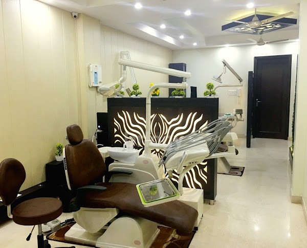 Dr. Varun Wasan'S The Specialist Dental Clinic Images/Photos, Mukherjee Nagar, New Delhi