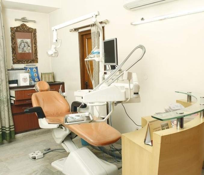 Gulati Dental Clinic Images/Photos, Rajouri Garden, New Delhi