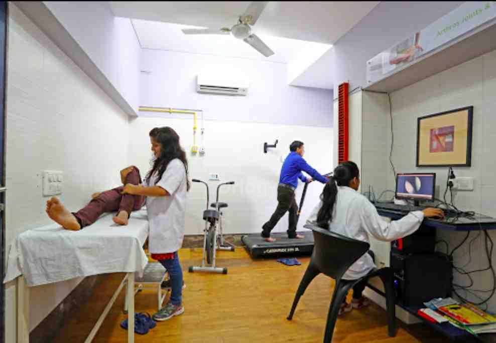 Arthros Clinic Images/Photos, South Tukoganj, Indore