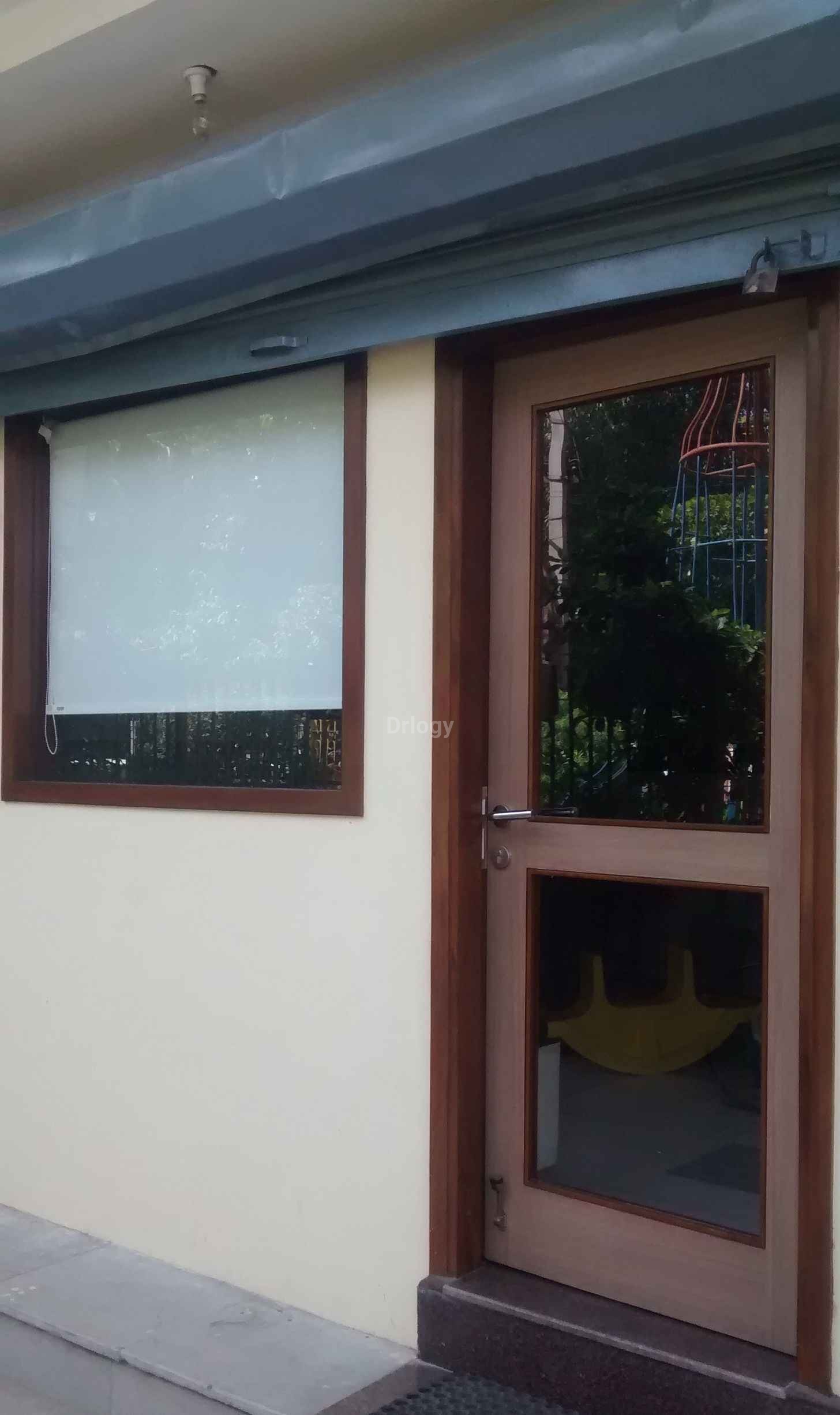 Holy Child & Women Clinic Images/Photos, Keshav Puram, New Delhi