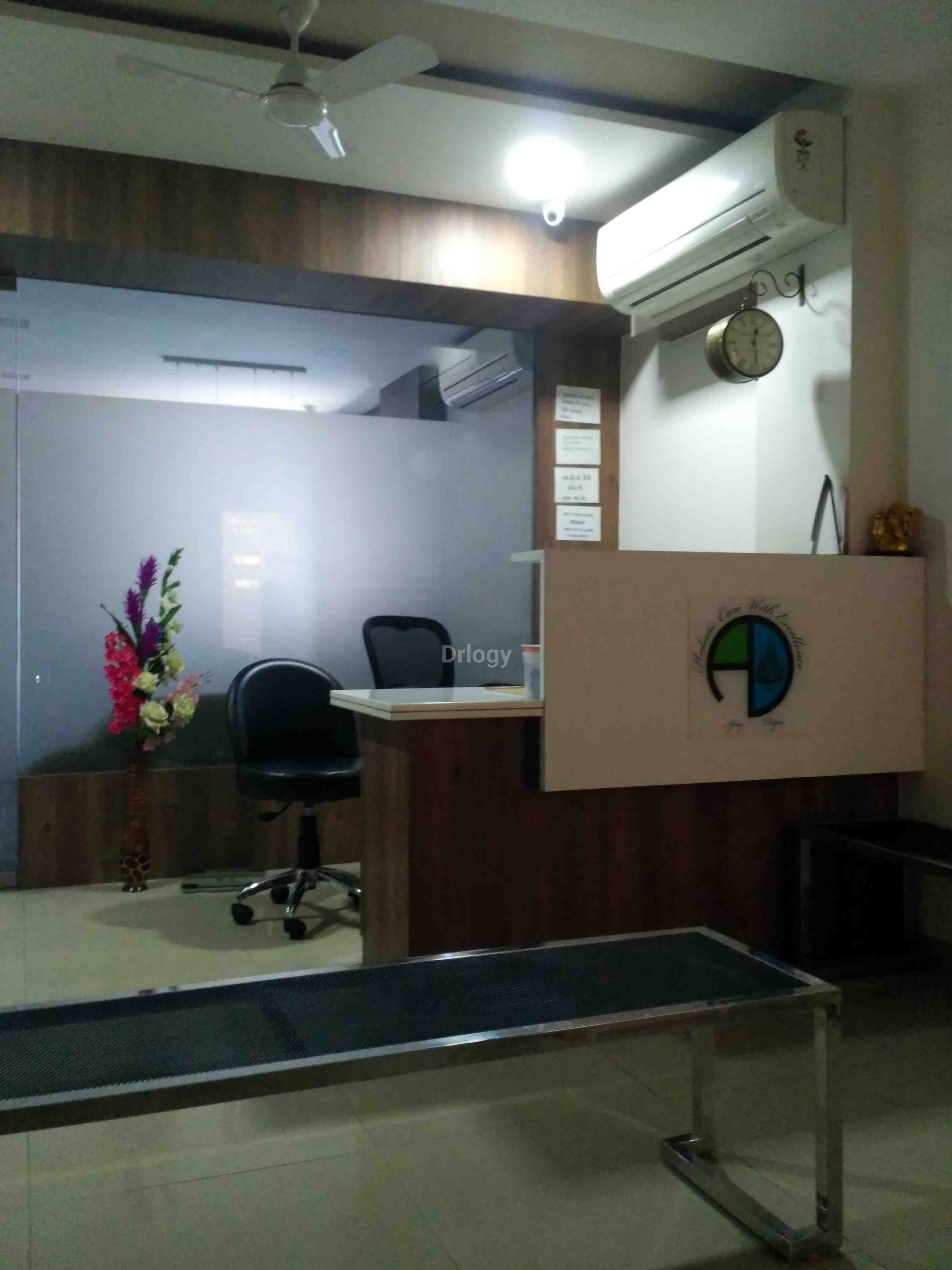 Cedar Gastro Center Images/Photos, Majura Gate, Surat