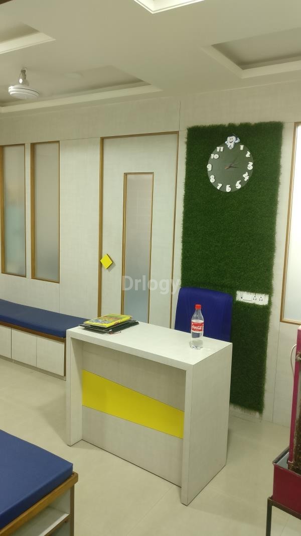 Dr Sanjog Chandak Dental Clinic Images/Photos, Dhantoli, Nagpur