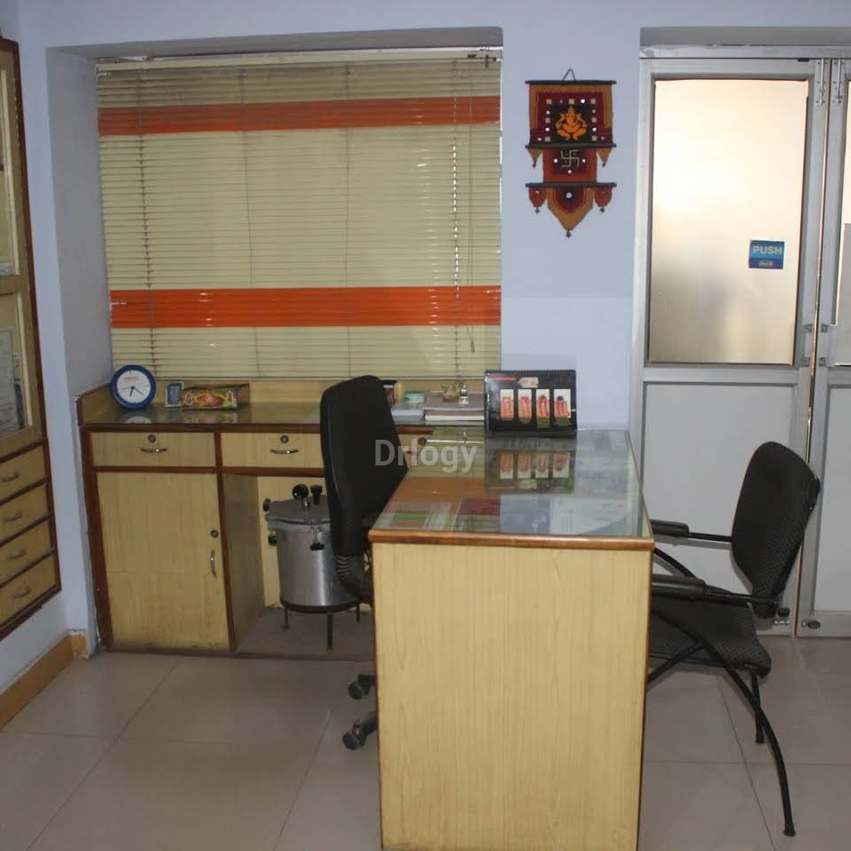 Dr. Lekh Raj Clinic Images/Photos, Alambagh, Lucknow