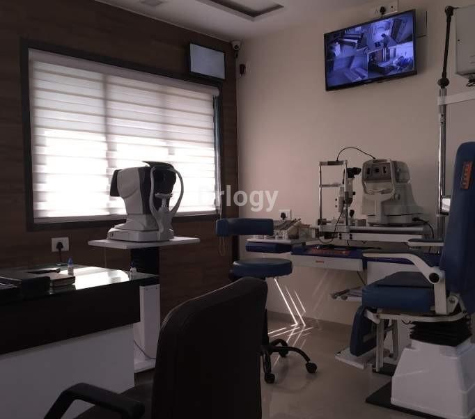 Shree Nandan Eye Hospital Images/Photos, Varachha, Surat