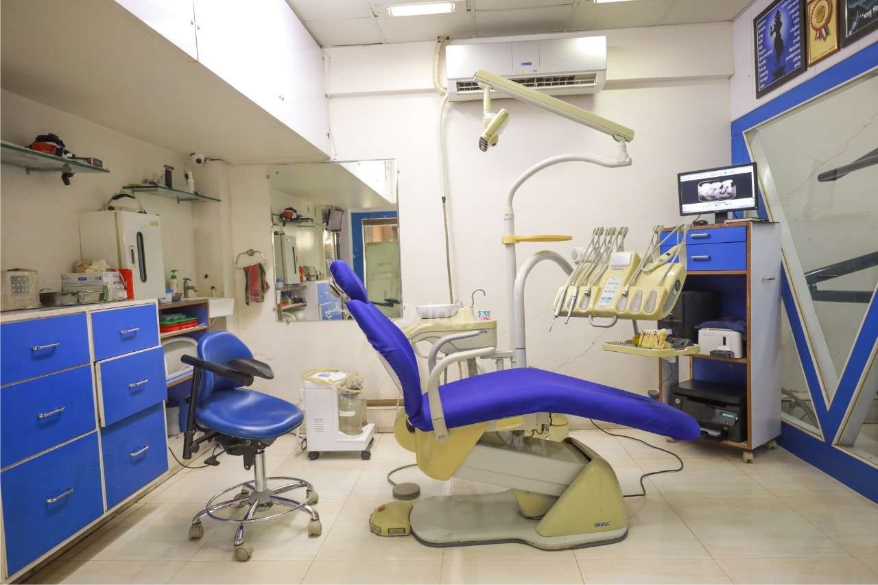 KRISHNAM DENTAL HOSPITAL MALTI SPECIALITY & IMPLANT CENTRE Images/Photos, Gondal, Rajkot