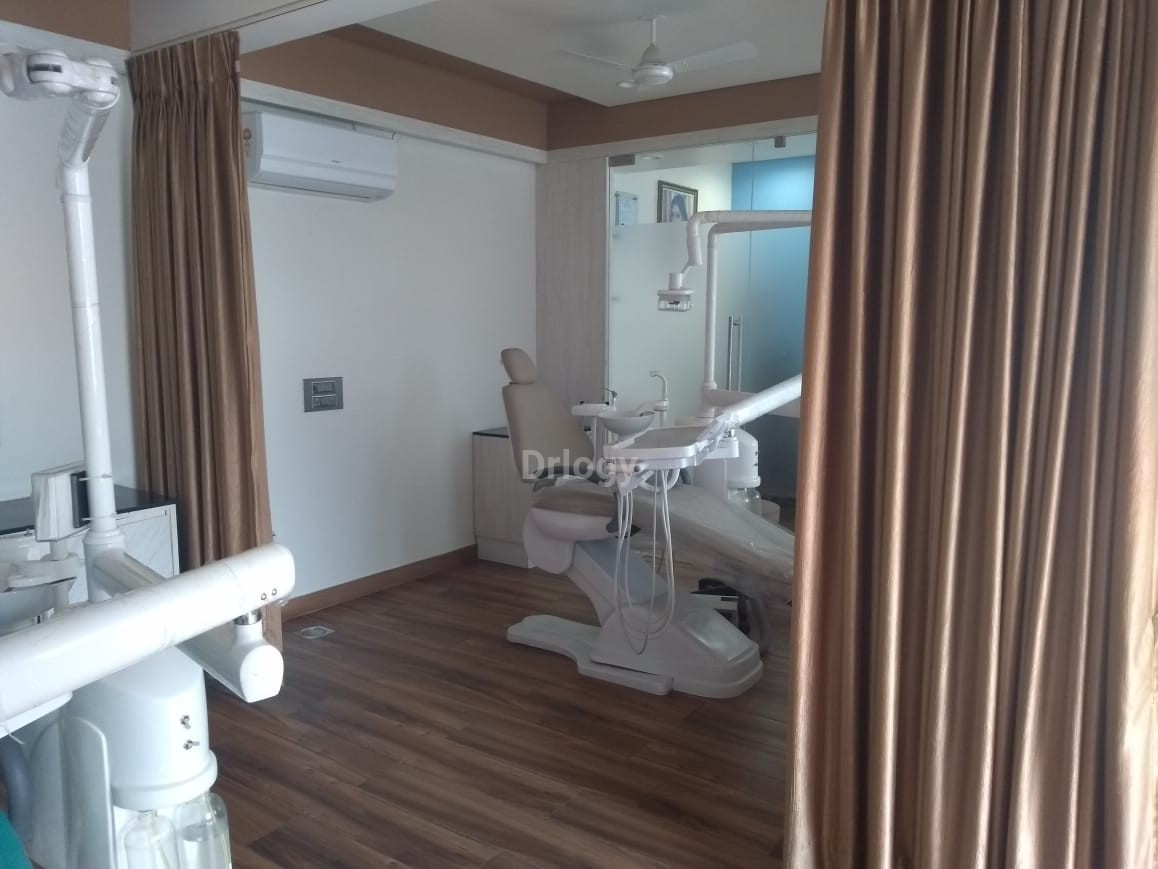 SHREE LAXMI MULTI SPECIALITY DENTAL HOSPITAL Images/Photos, Rajnagar Chowk, Rajkot