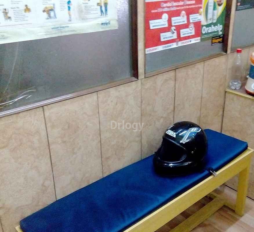 Dr (Major) Naveen Tandon Clinic Images/Photos, Aliganj, Lucknow