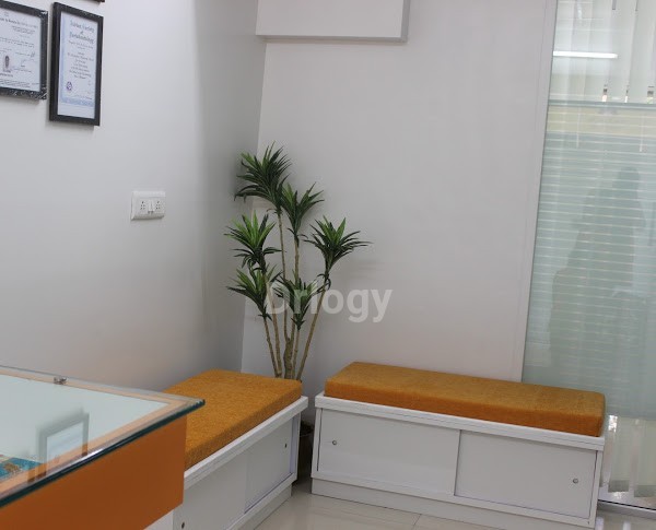 Manudhane Dental Clinic Images/Photos, Naupada, Thane