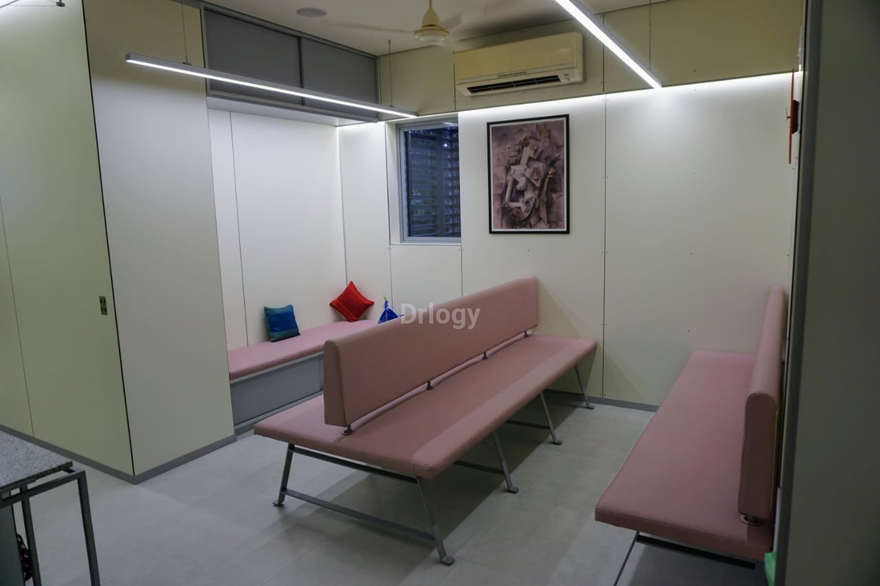 Spring Fertility & Women'S Clinic Images/Photos, Nanpura, Surat