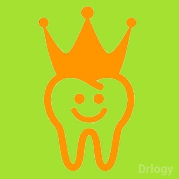 Crown Corner Dantal Care in Mumbai