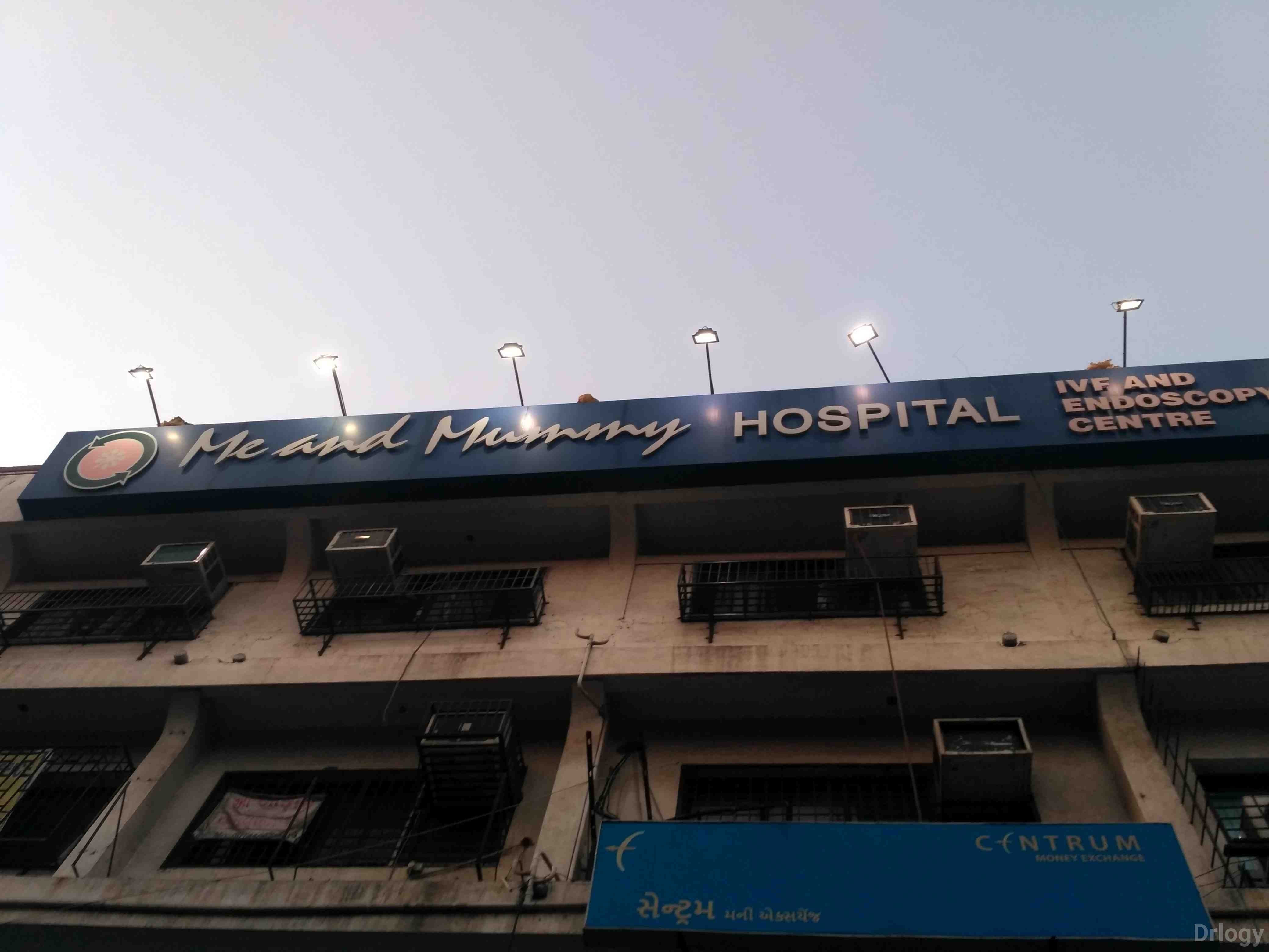 Me And Mummy Hospital & IVF Centre in Surat